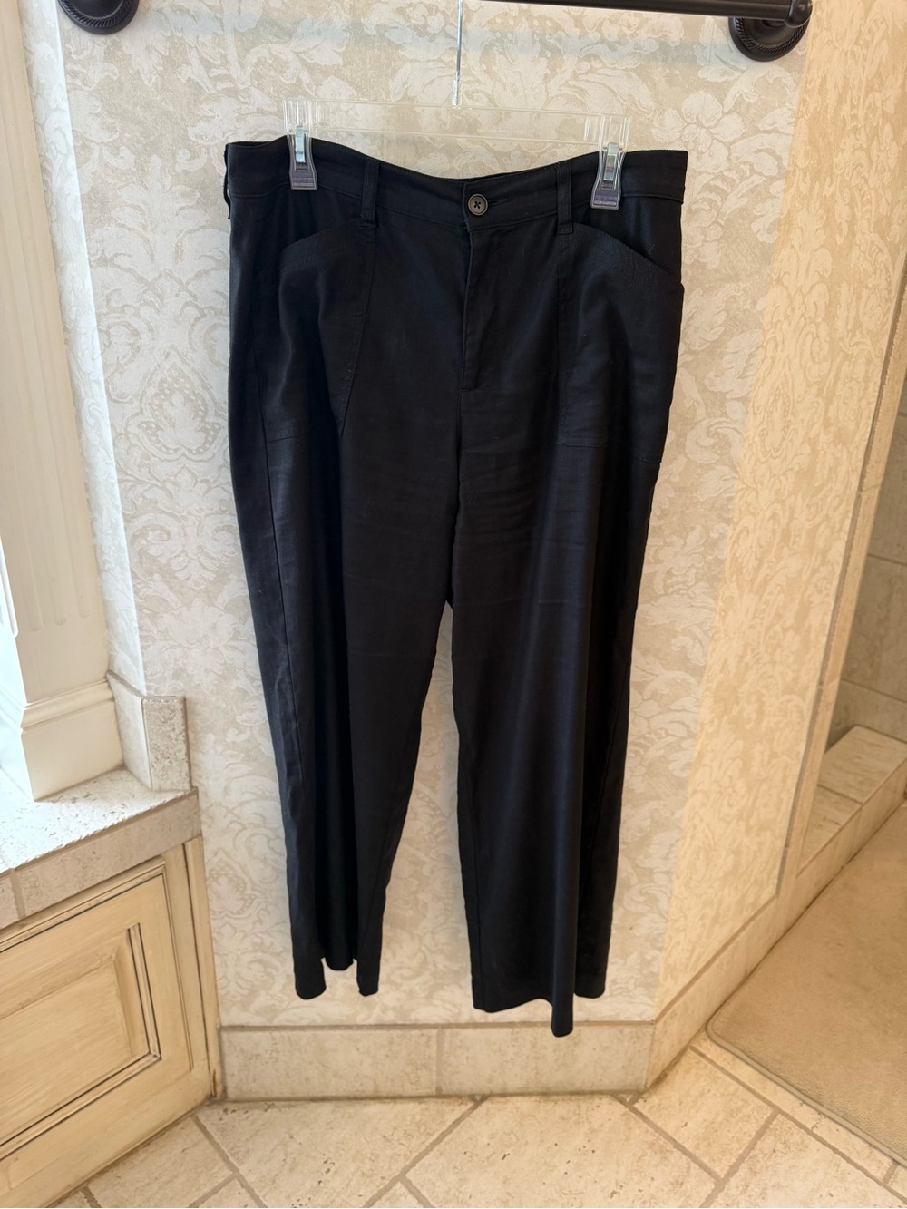 Evereve Black High-Rise Tapered Trousers